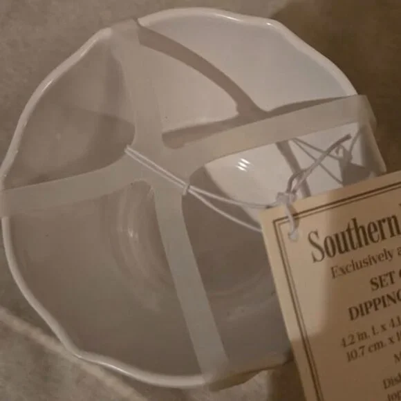 SOUTHERN LIVING MELAMINE 8 SALAD/DESSERT PLATES 2 TRAYS 6 DIPPING BOWLS LEMON